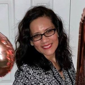 Meet your Posher, Lorena